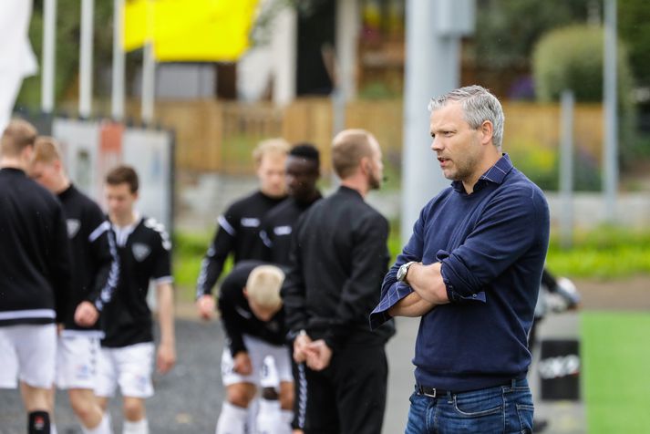 Helgi Sigurðsson hættir í Árbænum eftir þriggja ára starf