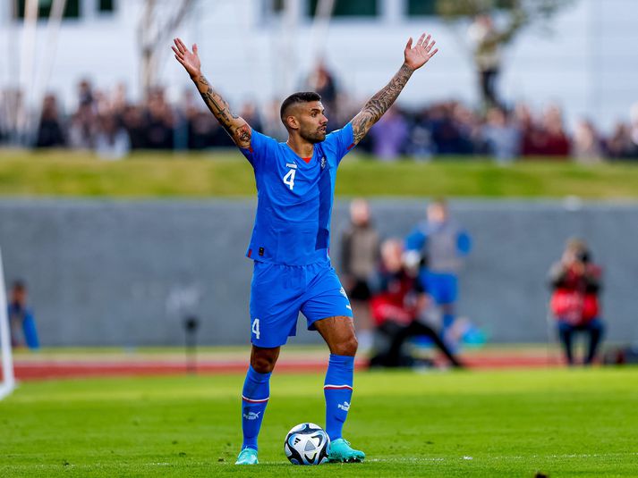 Guðlaugur Victor Pálsson er á sínum stað í byrjunarliði Íslands.