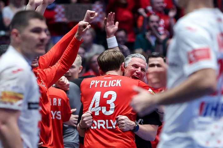 Nikolaj Jacobsen er enn á ný kominn með danska landsliðið í leiki um verðlaun.