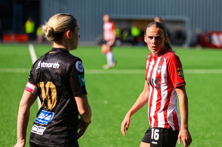 María Eva Eyjólfsdóttir og Sandra María Jessen í leiknum í dag. 