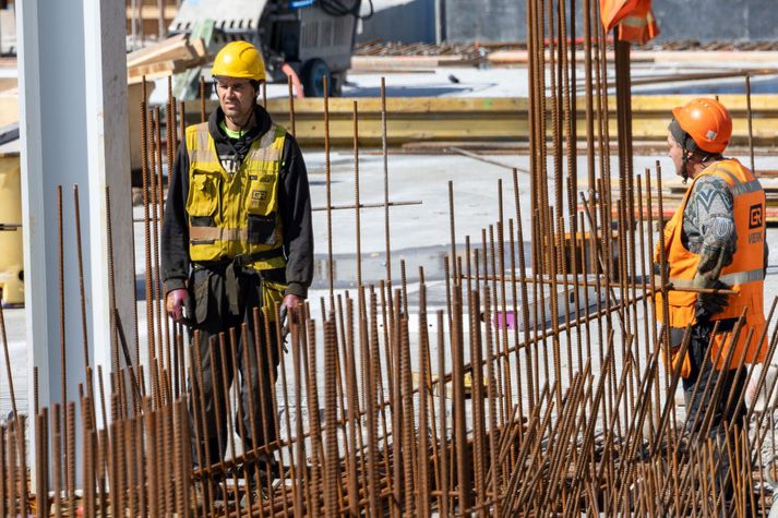 Ný útlán til byggingargeirans námu 1,9 milljörðum króna í ágúst og hafa ekki verið minni frá því í janúar. 