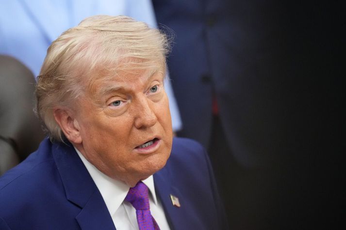 Donald Trump er alls ekki sáttur við svör klerkstjórnarinnar við friðartillögum Bandaríkjamanna.