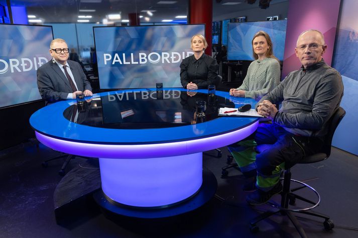 Ólöf Helga Adolfsdóttir starfandi varaformaður félagsins, Sólveig Anna Jónsdóttir fyrrverandi formaður og Guðmundur Baldursson stjórnarmaður í Eflingu bjóða sig fram til formanns Eflingar.