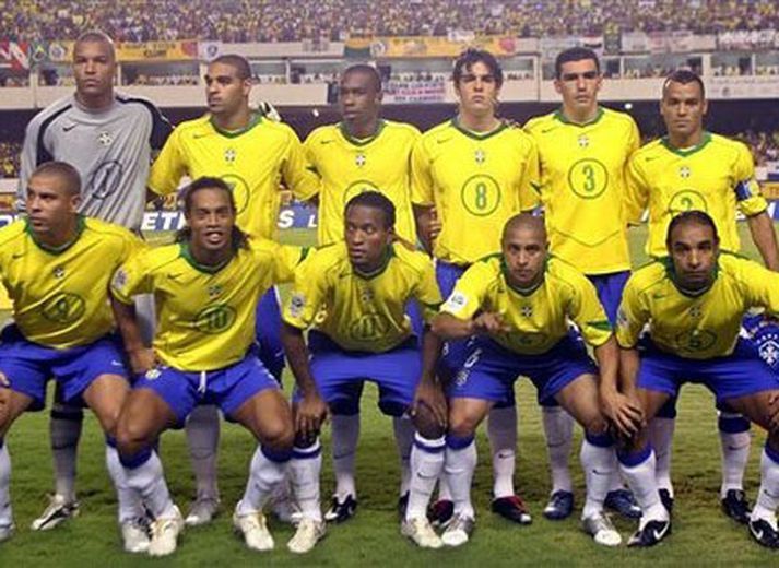 Byrjunarlið Brasilíu í leik þeirra gegn Venezuela í oktober 2005.