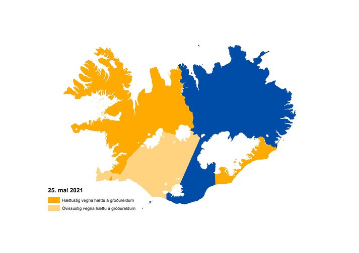 Kort sem sýnir þá landshluta þar sem hættu- eða óvissustig eru í gildi vegna gróðurelda.