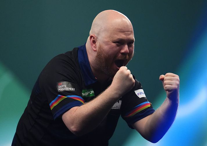 Justin Hood fagnaði vel eftir sigurinn magnaða.