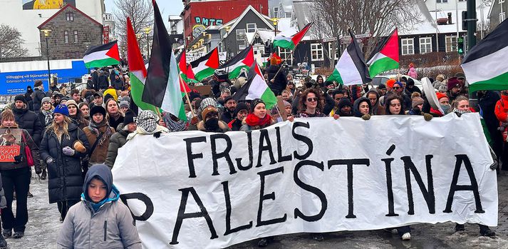 Frá samstöðufundi til stuðnings Palestínu á laugardag.