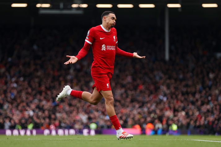 Trent Alexander-Arnold skoraði glæsilegt mark beint úr aukaspyrnu. 