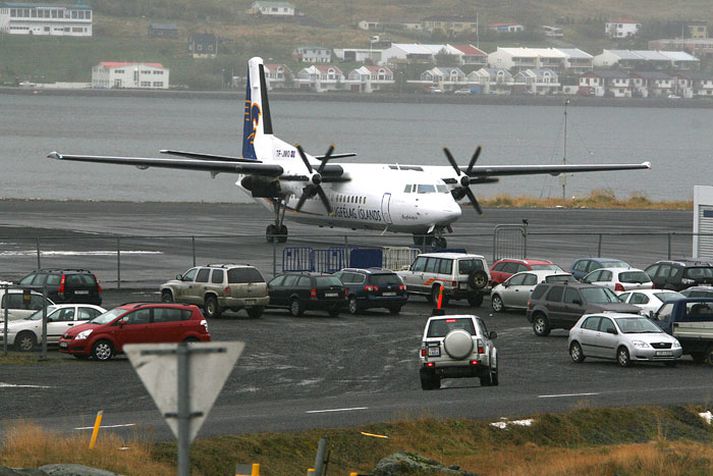 Það er ófært til Ísafjarðar.