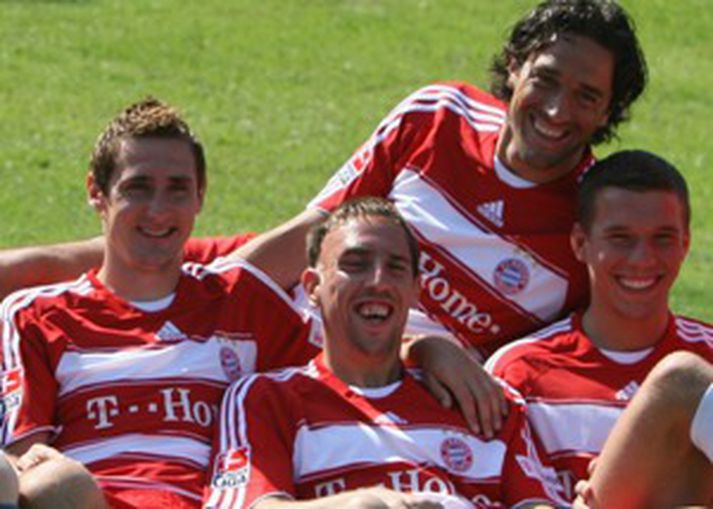 Nýju leikmennirnir hjá Bayern finna sig vel. Frá vinstri: Miroslav Klose, Franck Ribery, Luca Toni. Lengst til hægri er svo þýski landsliðsmaðurinn Lukas Podolski