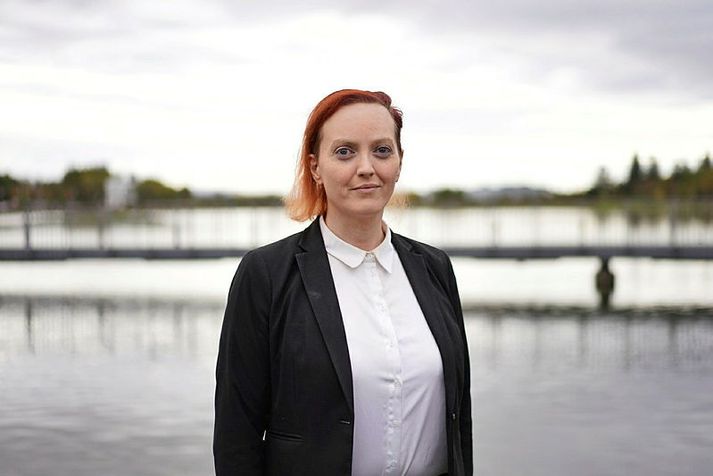 Alexandra Briem er borgarfulltrúi Pírata og situr í framkvæmdastjórn flokksins. Hún hefur ekki ákveðið hvort hún bjóði fram krafta sína sem formaður eða varaformaður flokksins á næsta aðalfundi.