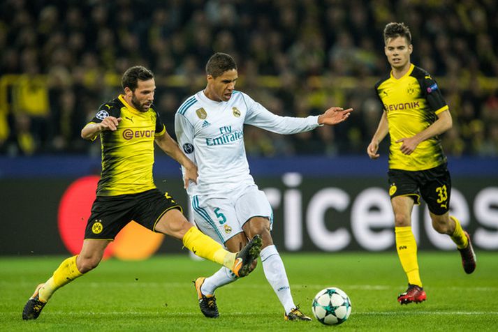 Raphaël Varane í leiknum gegn Dortmund í gær.