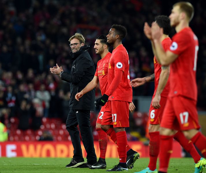 Jürgen Klopp, knattspyrnustjóri Liverpool, með lærisveinum sínum.