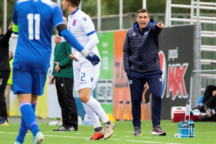 Arnar Þór Viðarsson segir að framundan séu tveir úrslitaleikir hjá U-21 árs landsliðinu.