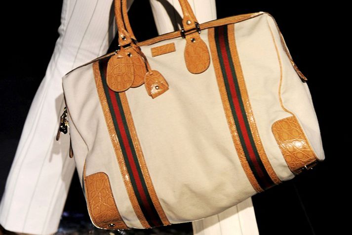 Gucci taska.