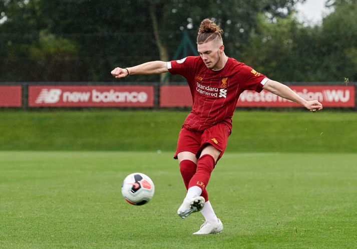 Harvey Elliott kom til Liverpool frá Fulham síðasta sumar.