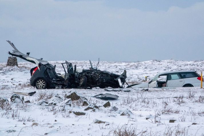 Klippa þurfti bílinn í sundur til þess að ná Elínborgu úr honum en han var það illa farinn að ekkert annað dugði.