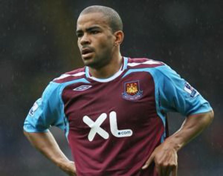 Kieron Dyer, miðjumaður West Ham.