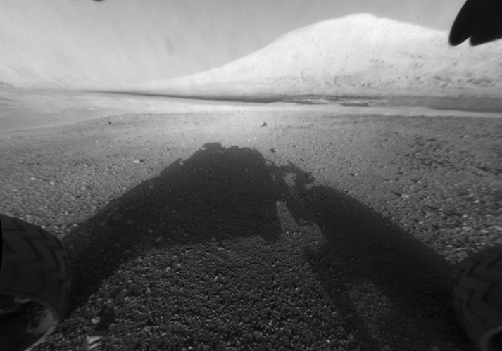 Curiosity tók þessa mynd af skugga sínum.