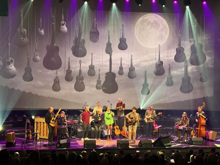 Tónleikarnir fóru fram í Háskólabíói fimmtudagskvöldið 26. mars.