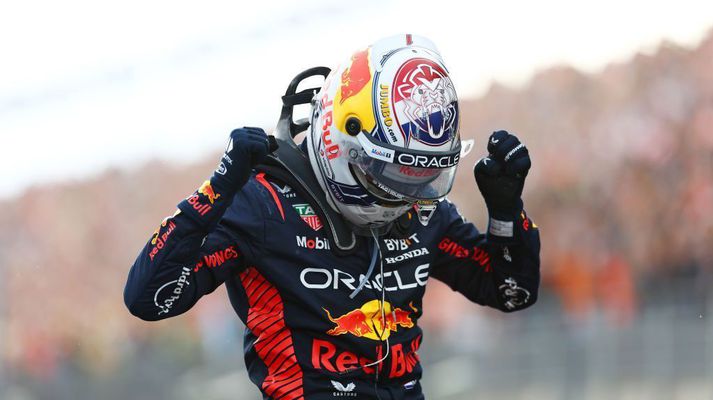 Max Verstappen fagnar sigri í Hollandi í sumar