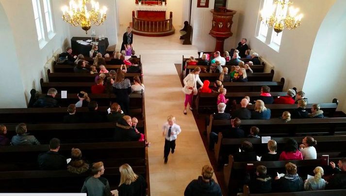 Messa í þann mund að hefjast í Keflavíkurkirkju.