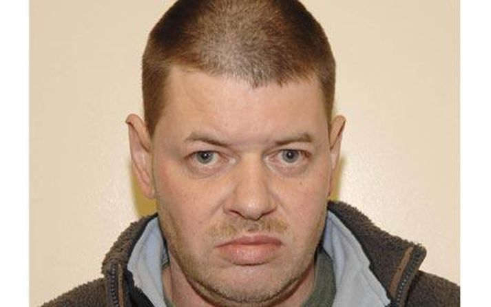 Neil Lewington var mikill áhugamaður um fræga sprengjumenn á borð við Timothy McVeigh og naglasprengjumanninn David Copeland.