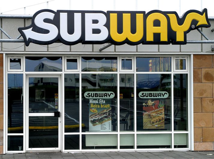 Konan var verslunarstjóri hjá Subway