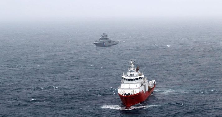 Varðskipsmenn á Þór fylgdust með upphafi aðgerða rannsóknaskipsins Seabed Worker.