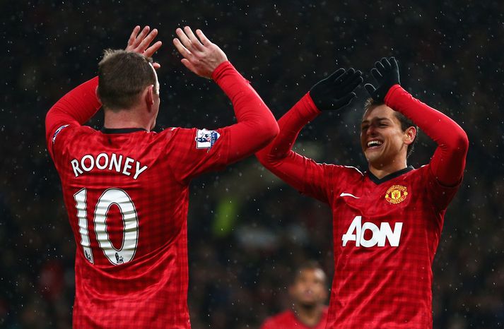 Javier Hernandez fagnar einu af mörkum sínum fyrir Manchester United ásamt Wayne Rooney.