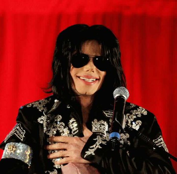 Sirkus Michael Jackson var vinsælasti popptónlistarmaður sögunnar og má því búast við miklum fjölmiðlasirkus þegar réttarhöld yfir lækni hans, Conrad Murray, hefjast.