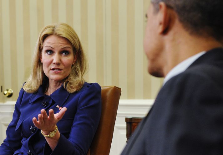 Helle Thorning-Schmidt, forsætisráðherra Danmerkur segir að Dönum beri skylda til að styðja aðgerðir gegn Sýrlandsstjórn. Hún fundar með Obama Bandaríkjaforseta á morgun, en þau sjást hér á fundi í Hvíta húsinu í fyrra.
