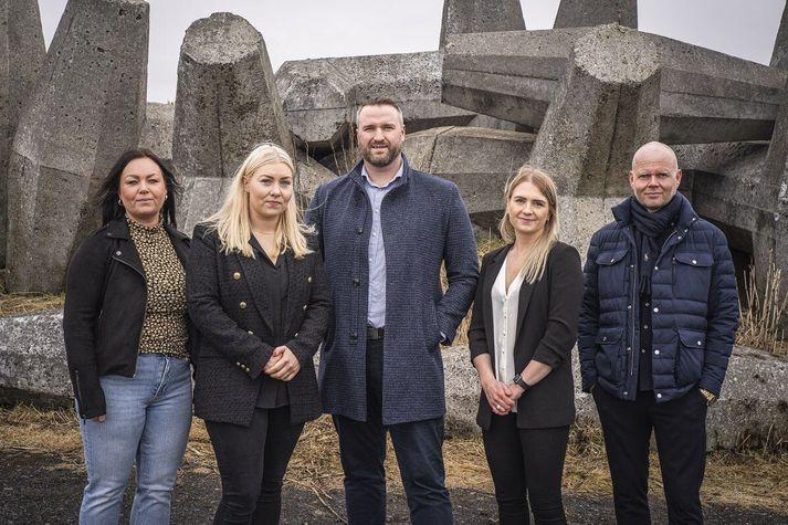 Gestur Þór Kristjánsson, Sigurbjörg Jenný Jónsdóttir, Grétar Ingi Erlendsson, Erla Sif Markúsdóttir og Guðlaug Einarsdóttir verma efstu fimm sæti D-listans í Ölfusi á ný.
