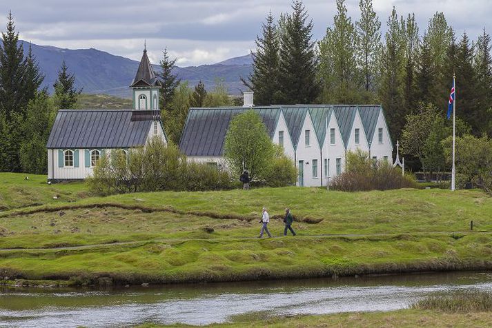 Ekki verður ókeypis að stíga út úr bílnum á Þingvöllum.