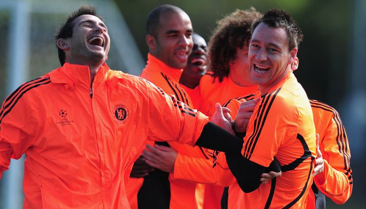 Lampard og Terry bregða á leik á æfingu í gær.
