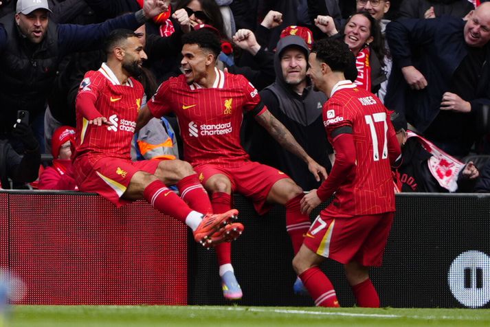 Liverpool seldi Luis Diaz til Bayern í sumar en hér fagnar hann marki með þeim Mohamed Salah og Curtis Jones.