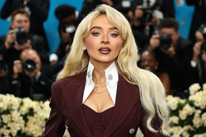 Sabrina Carpenter vill ekki að ICE noti tónlist hennar undir myndbönd af útsendurum stofnunarinnar tækla fólk á flótta.