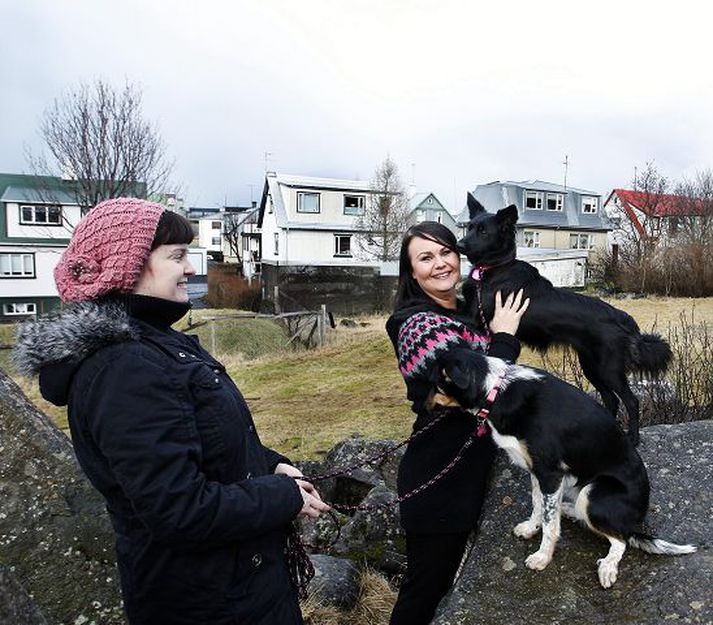 Ásbjörg Una Björnsdóttir og Helena Rafnsdóttir hjá Dýrahjálp.
fréttablaðið/stefán