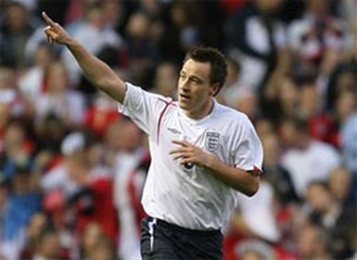 John Terry fagnar eftir að hafa skorað mark í vináttulandsleik Englands og Ungverjalands í maí 2006.