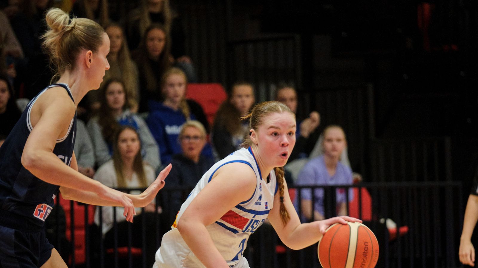 Ís­land - Serbía | Stelpurnar okkar stefna á EM