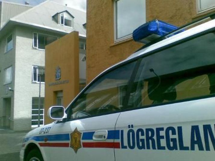 Erill var hjá lögreglu.