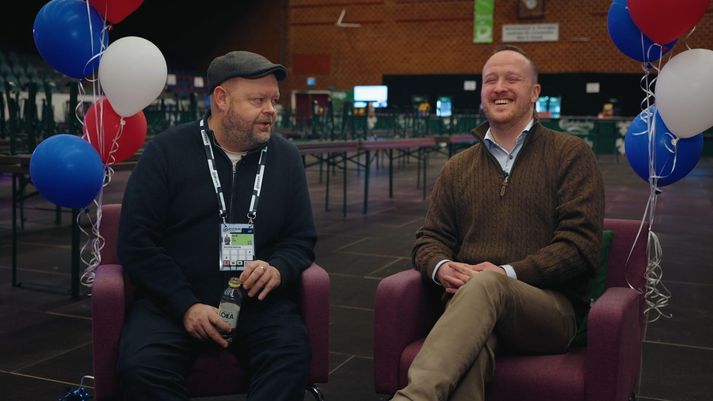 Henry Birgir og Valur Páll mættu á nýskúrað Fan Zone í dag.