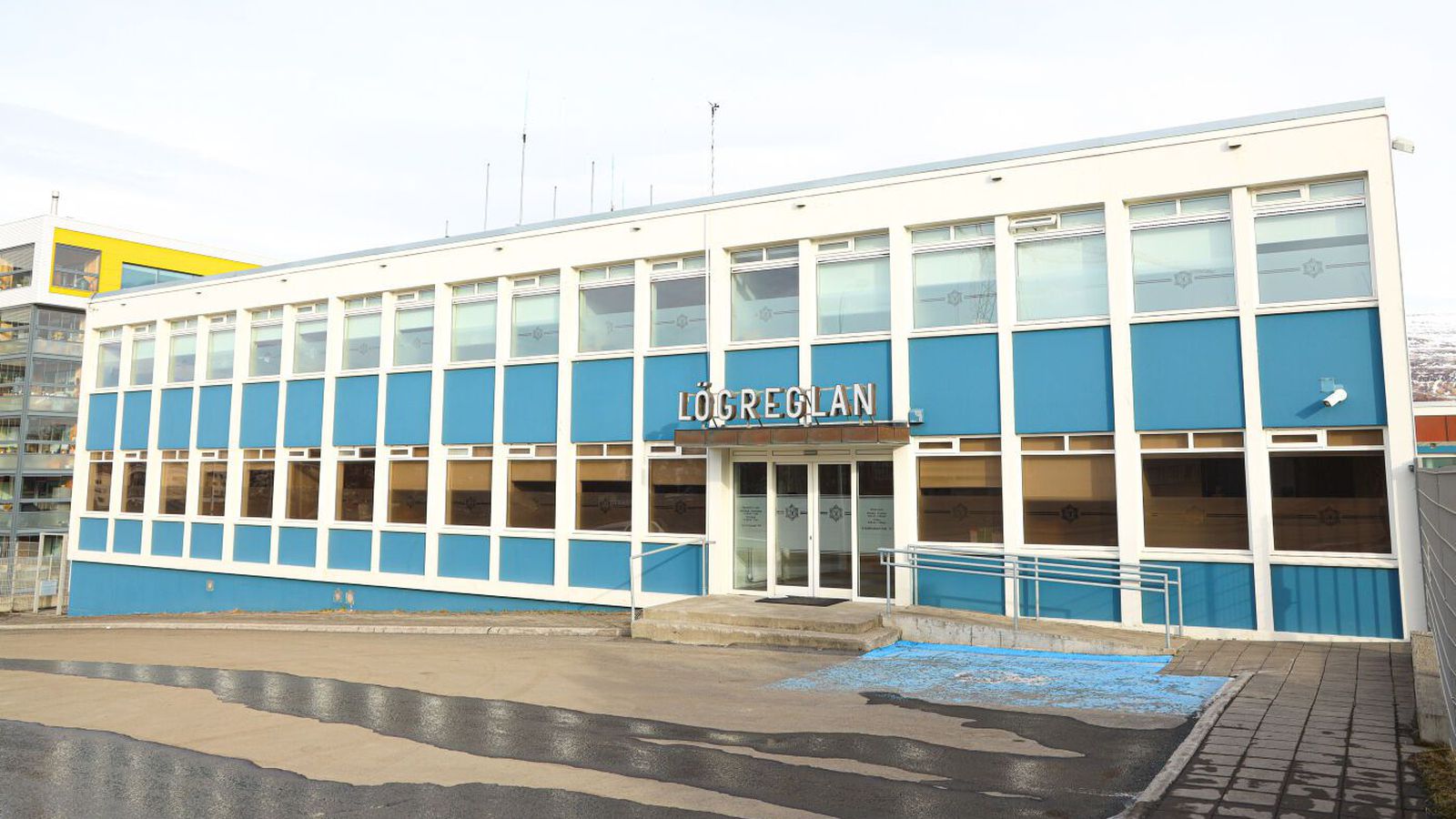 Lögmannafélagið að­hefst ekki