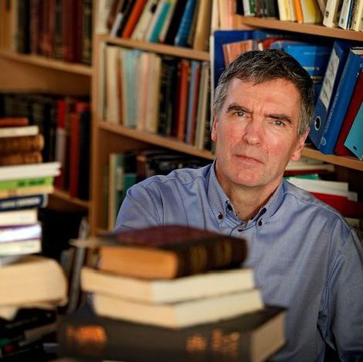 Baldur Hafstað Prófessor í íslenskum bókmenntum bjó rit Jóhanns Magnúsar Bjarnasonar til útgáfu og ritar að þeim formála.