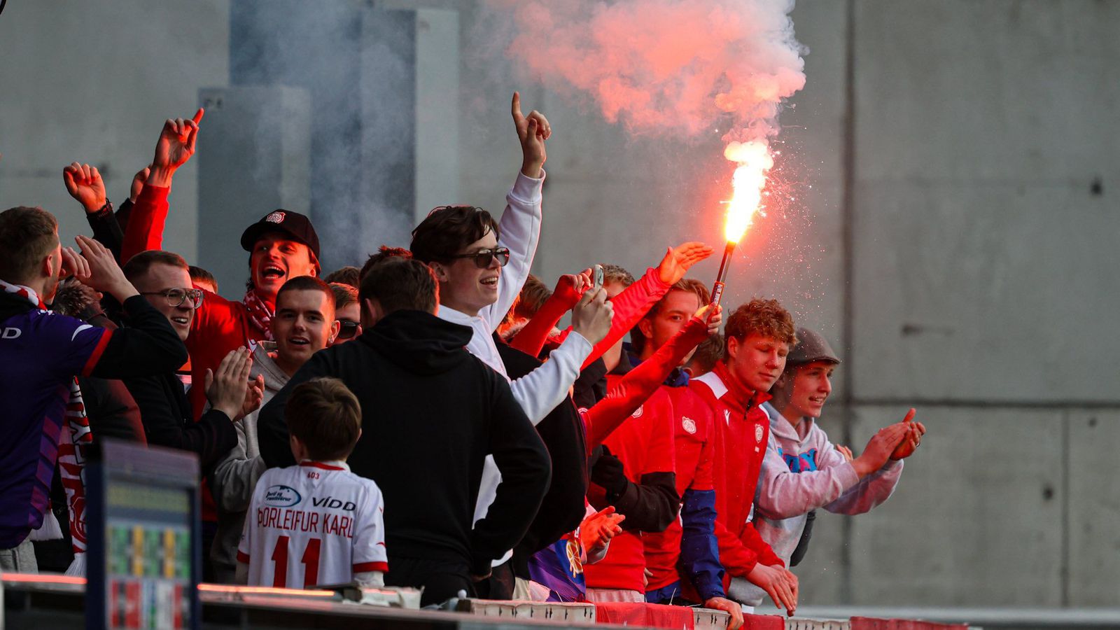 Stuðnings­menn kosta Þór og Víking hundruð þúsunda