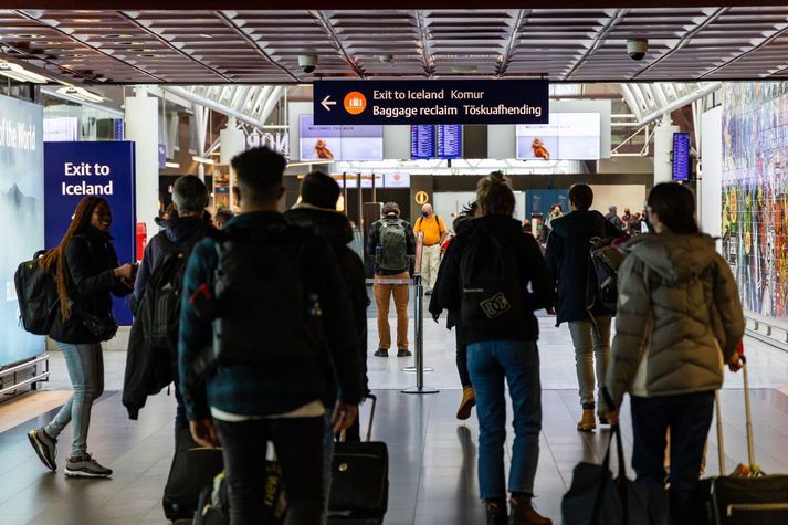 Farþegar eru hvattir til að mæta snemma í flug þar sem töluverð umferð verður um Keflavíkurflugvöll fyrir og um páskahátíðina.