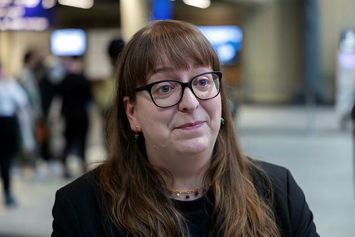Sema Erla þarf að standa fyrir máli sínu við aðalmeðferðina í október.