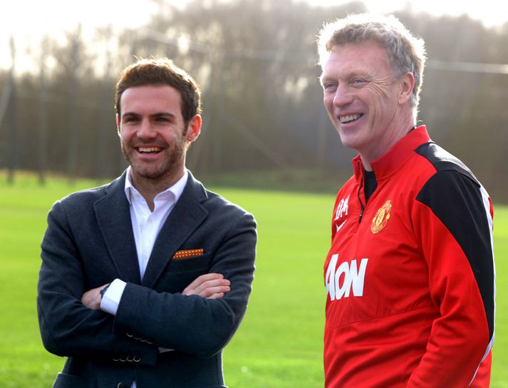 David Moyes með nýjasta liðsmanni Manchester United, Spánverjanum Juan Mata.