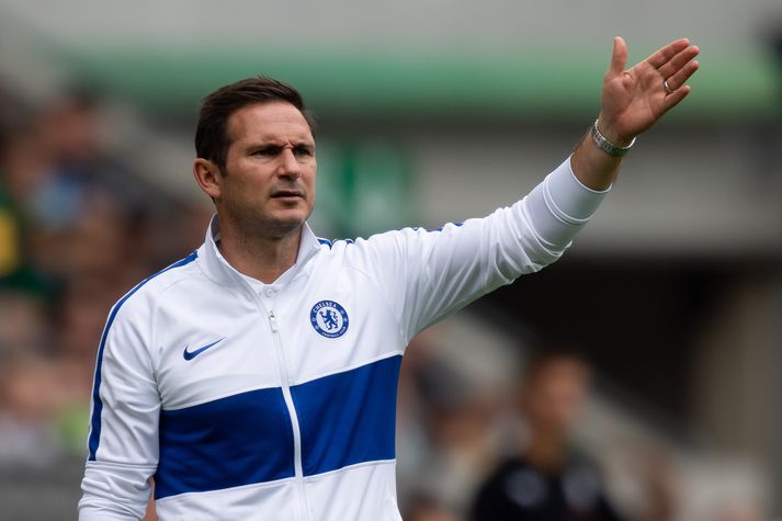 Lampard á hliðarlínunni fyrr í sumar.