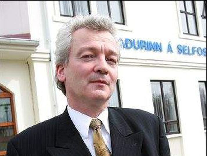 Ólafur Helgi Kjartansson sýslumaður.